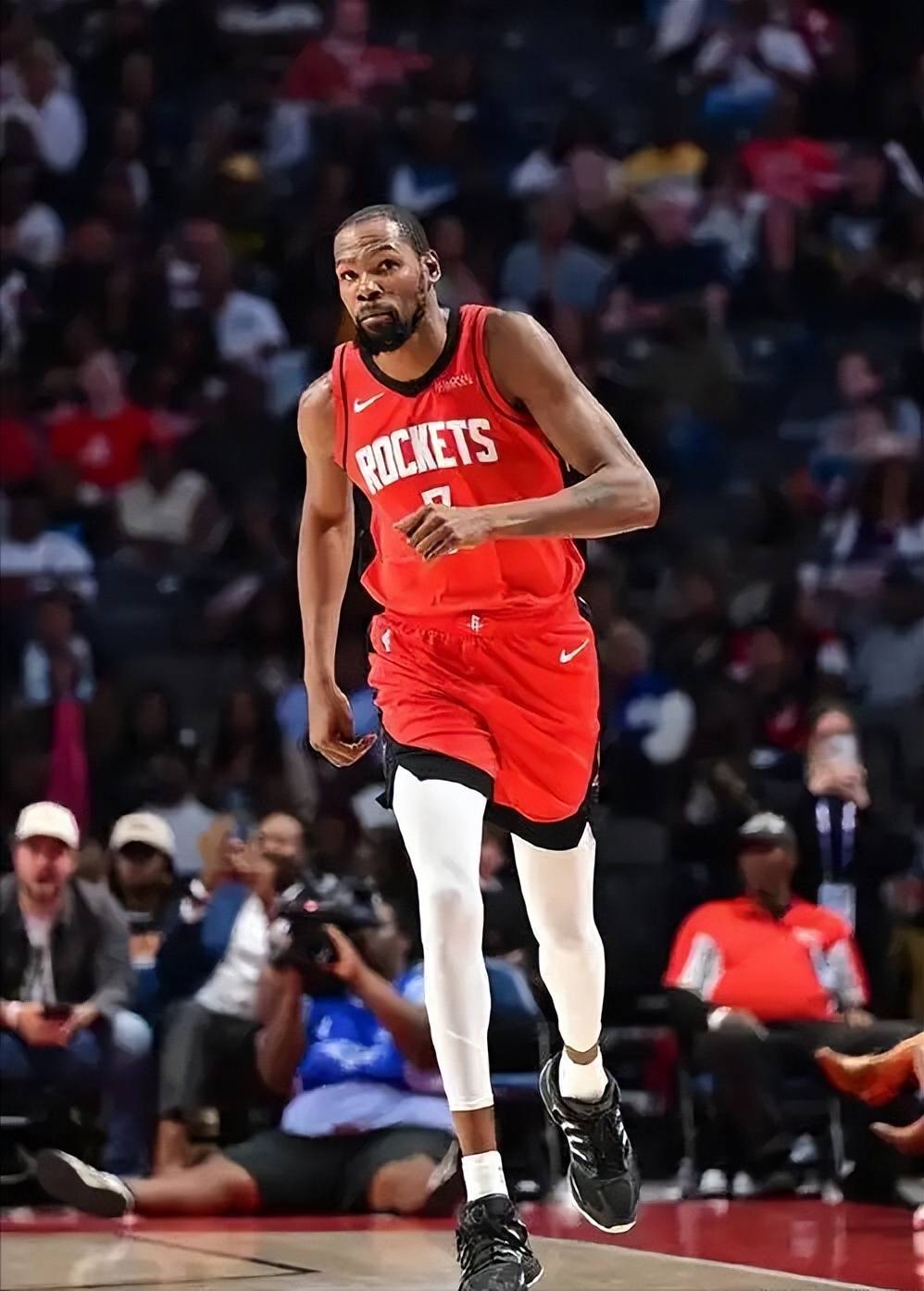 在结构上 在结构上