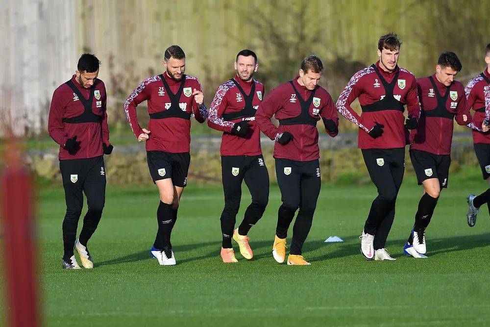 兼具控球与 兼具控球与